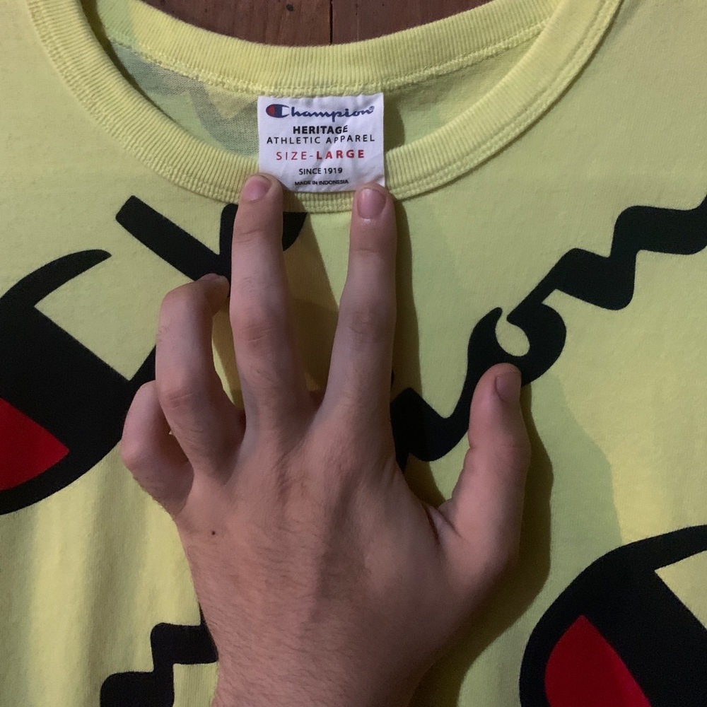 Champion tee